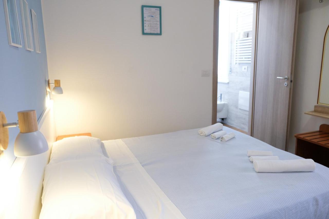 Hotel Vienna Cervia Exterior foto